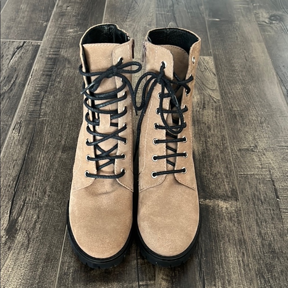 Tan Combat boots